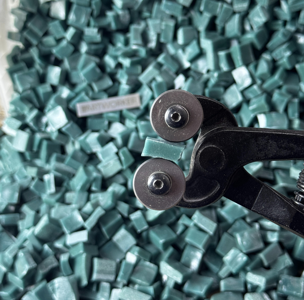 V1.K.green смальта разноформатная колотая зеленых оттенков