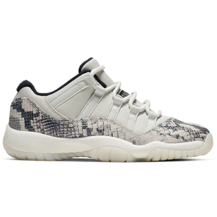 Кроссовки Air Jordan 11 Low Snakeskin Light Bone GS