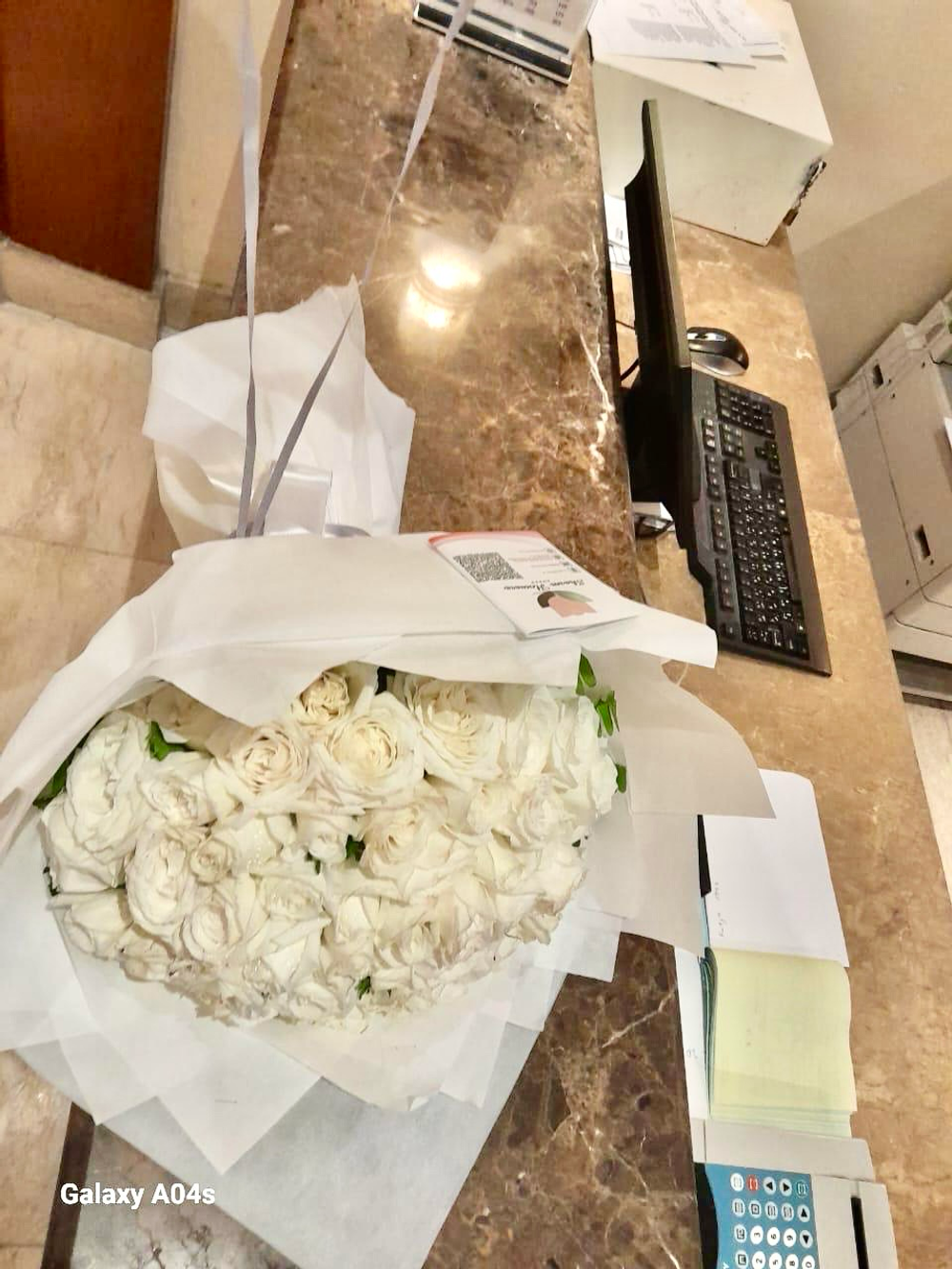 Букет из 57 Белых Роз