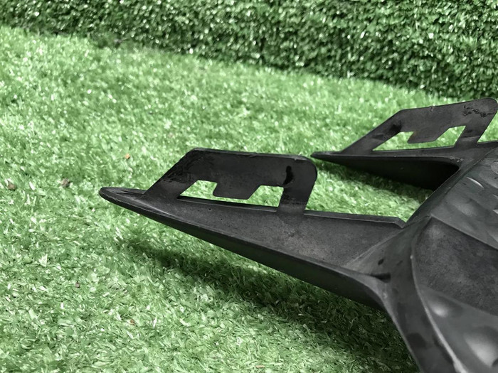 Решетка перед. бампера Mercedes E W213 (16-21) AMG