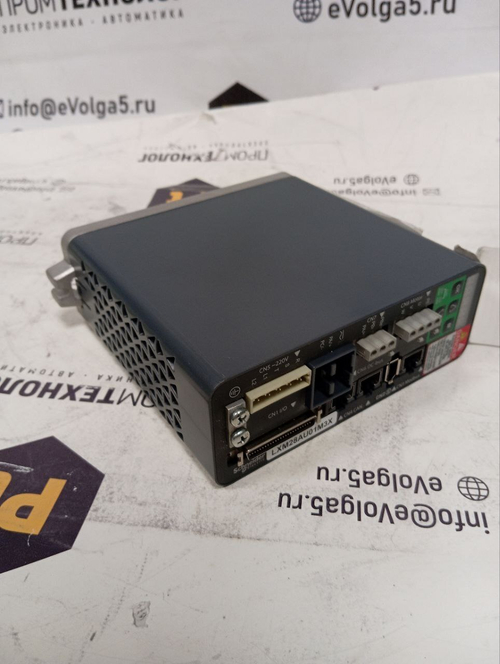 S.E. LXM28AU01M3X новое