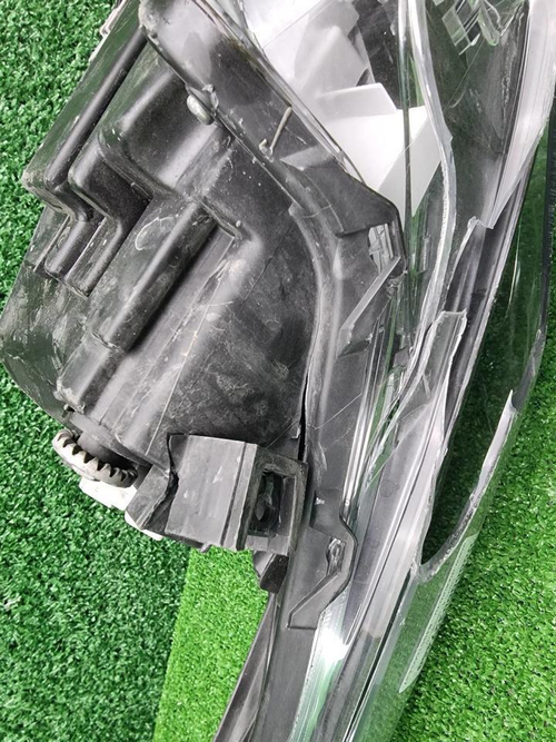 Фара левая Toyota Corolla E160 (2015-2019) LED