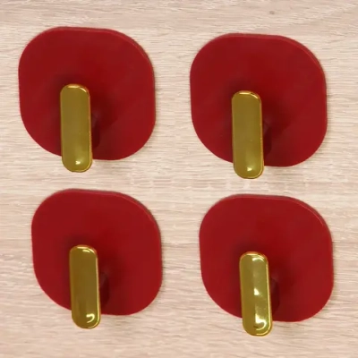 Крючки в наборе 4шт пластиковые на липкой основе «ТАРТИТАН», цвет гранатовый, нагрузка 2кг/5,3см