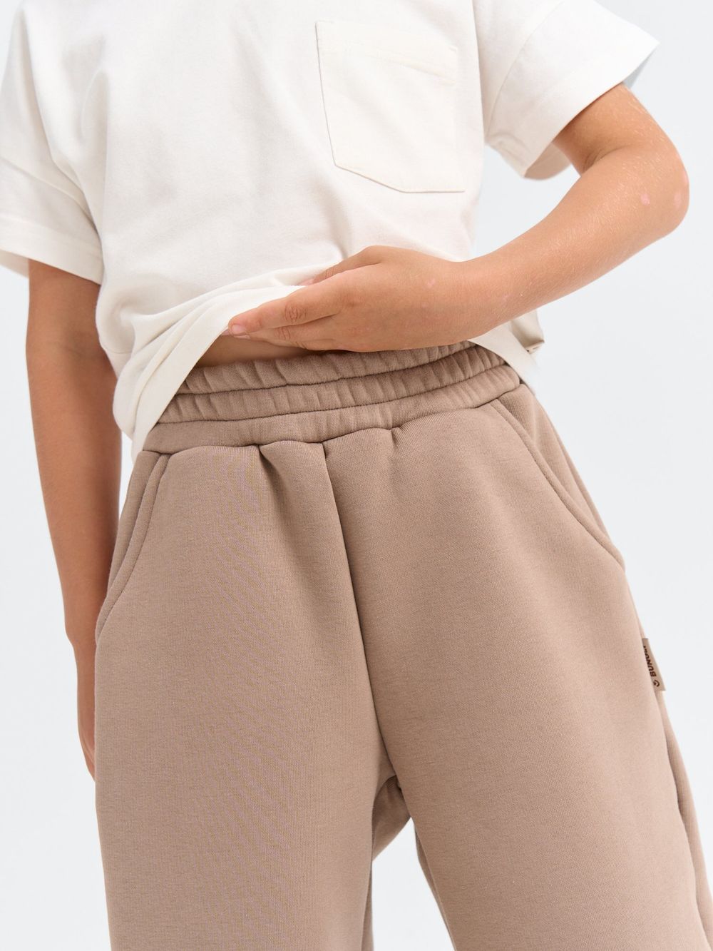 Джоггеры оверсайз "Кокос" с карманами утепленные