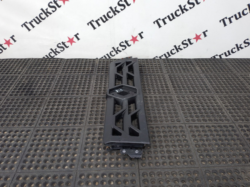 Решетка радиатора (дефект)