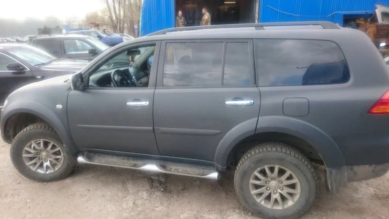 покраска раптором pajero sport фото 2