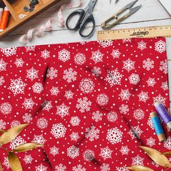 Ткань ниагара рождественские снежинки на красном фоне