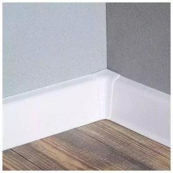 Плинтус напольный ПВХ "Деконика", 001-0 Белый Глянцевый 2200х100х23 мм