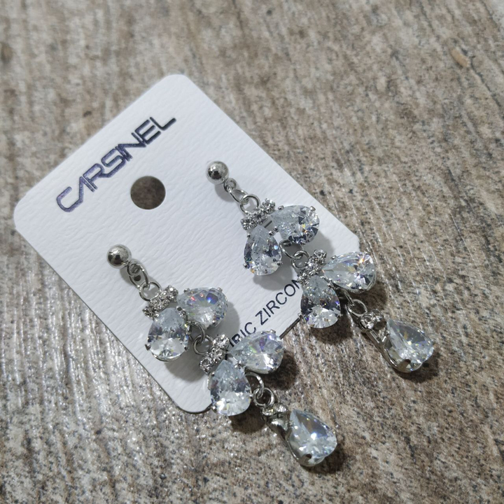 Серьги-гвоздики Cubic Zirconia Веточка 5 листков стразы цвет прозрачный металл серебристый