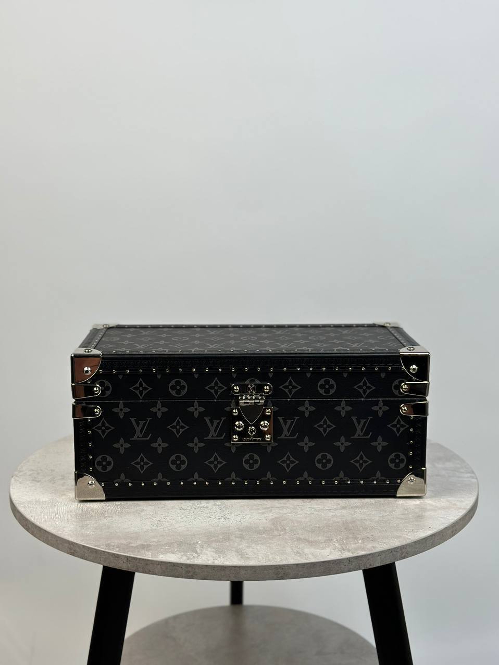 Сундук Louis Vuitton