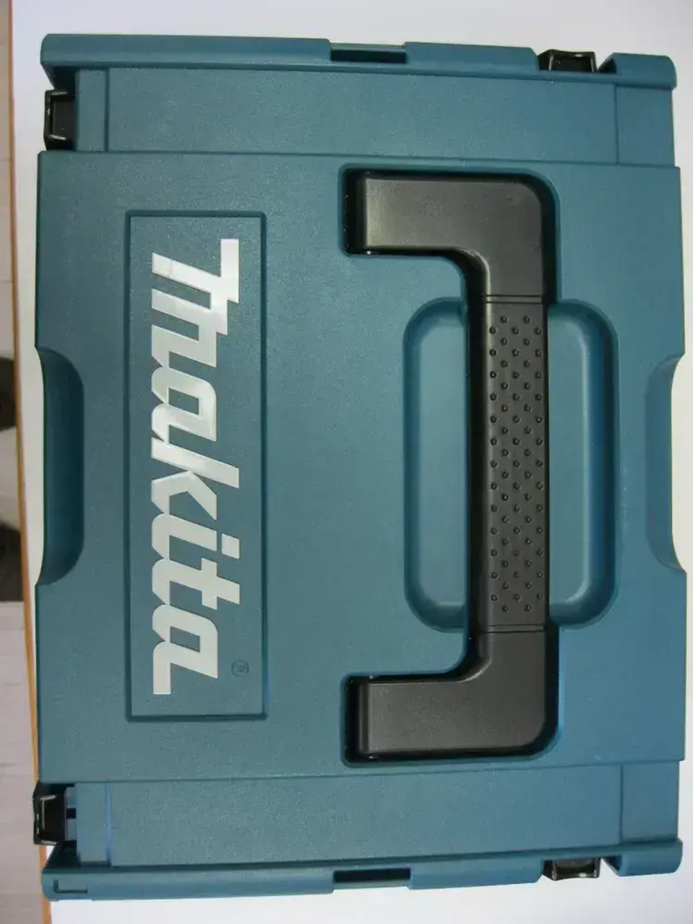 Эксцентриковая шлифмашина MAKITA BO6050J 750Вт 150мм.