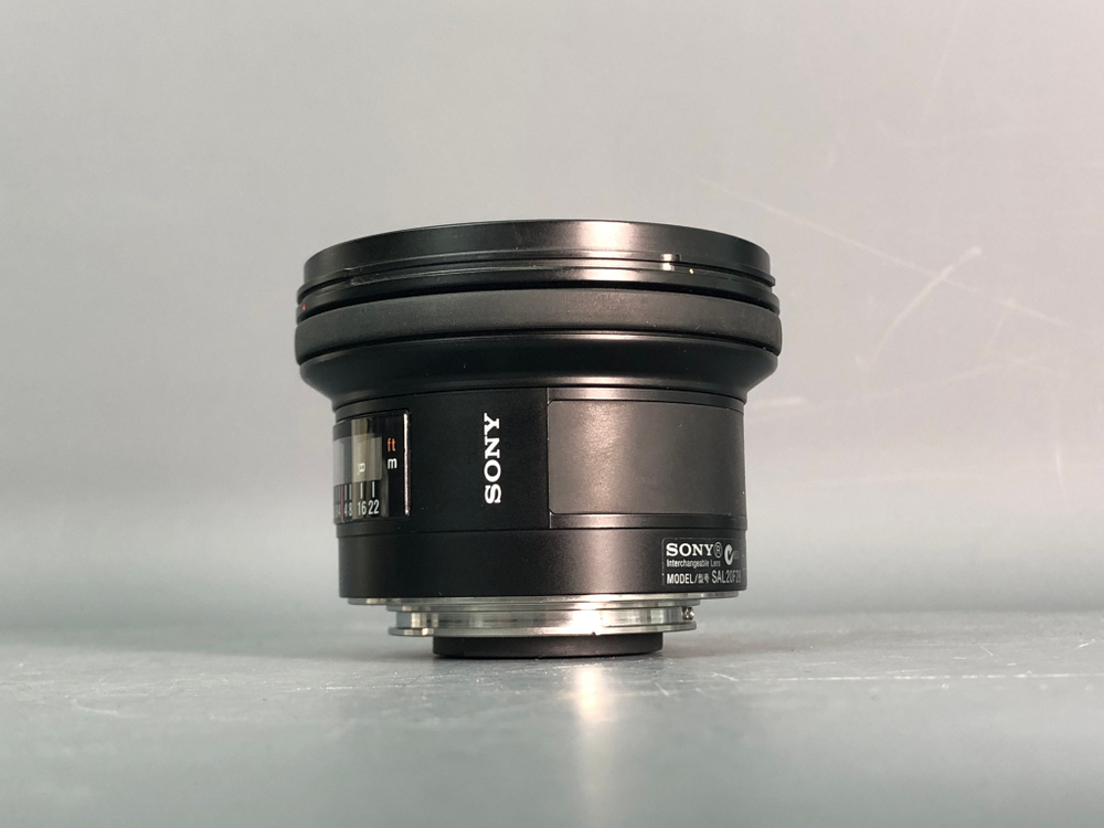 Sony 20mm f/2.8