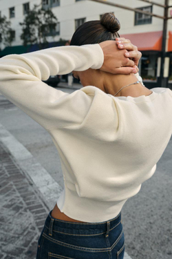 ZARA ВЯЗАНЫЙ СВИТЕР С ПОДПЛЕЧНИКАМИ, ЭКРЮ