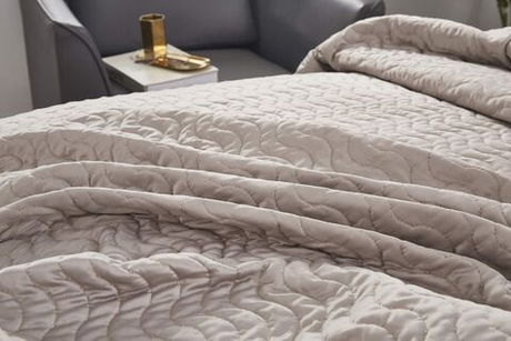 Покрывало 160х220 и наволочка 50х70 Sofi De MarkO Саванна серое