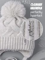 Шапка для девочки на завязках на осень