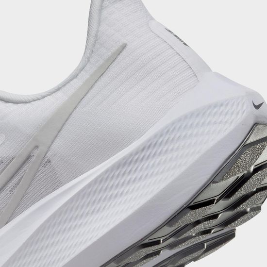 Кроссовки Nike Air Zoom Pegasus 39 "Football Grey Silver"