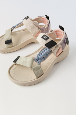 ZARA САНДАЛИИ ИЗ ВЫСОКОТЕХНОЛОГИЧНОЙ ТКАНИ, РАЗНОЦВЕТНЫЙ