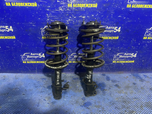 Стойка передняя правая TOYOTA CORONA 1988