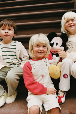 ZARA ТОЛСТОВКА MICKEY MOUSE © DISNEY, КРАСНЫЙ/БЕЛЫЙ