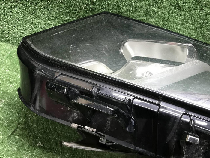 Битая Фара левая Geely Coolray (2019-2024) LED