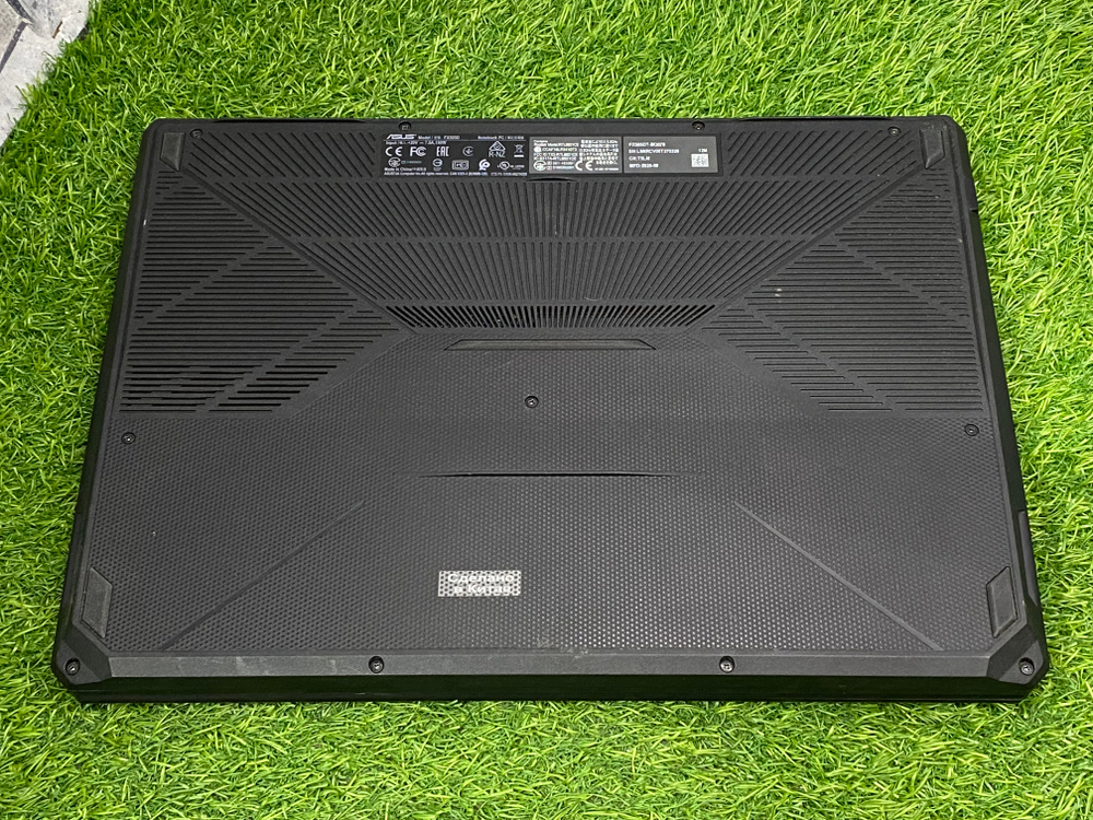 Игровой Asus 15' R5 3550H/GTX 1650 4GB/8GB/512GB/ TUF Gaming[FX505DT-BQ078]/Windows 10