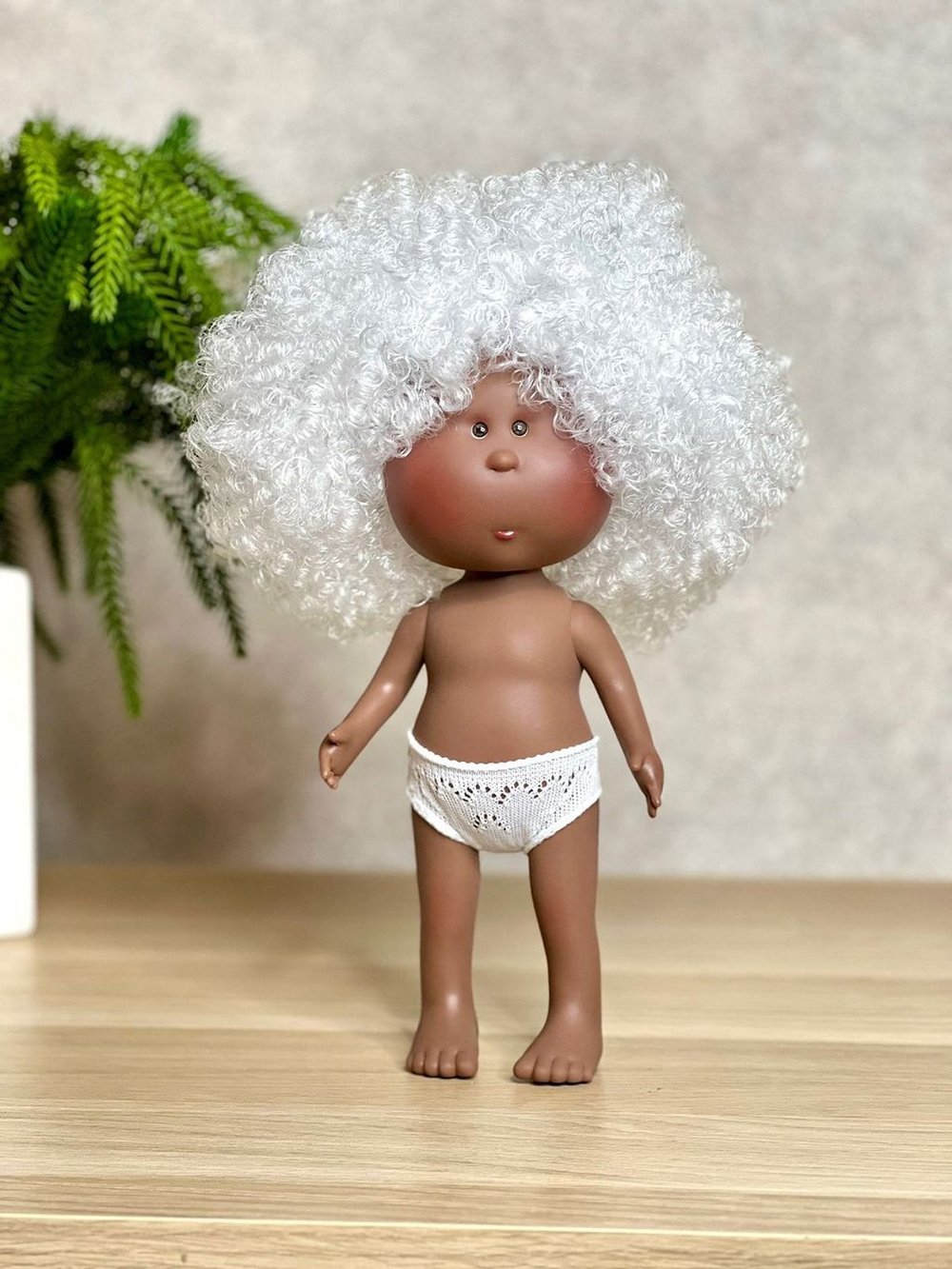 Кукла Nines виниловая 30см MIA без одежды (3000W30A)