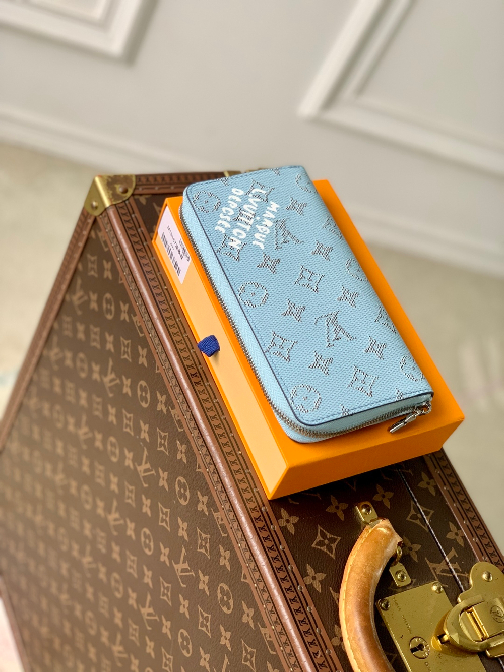 Louis Vuitton Zippy Vertical Wallet