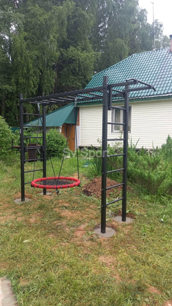 Монтаж уличной шведской стенки Sv Sport Рукоход (4 вертикальных столба)