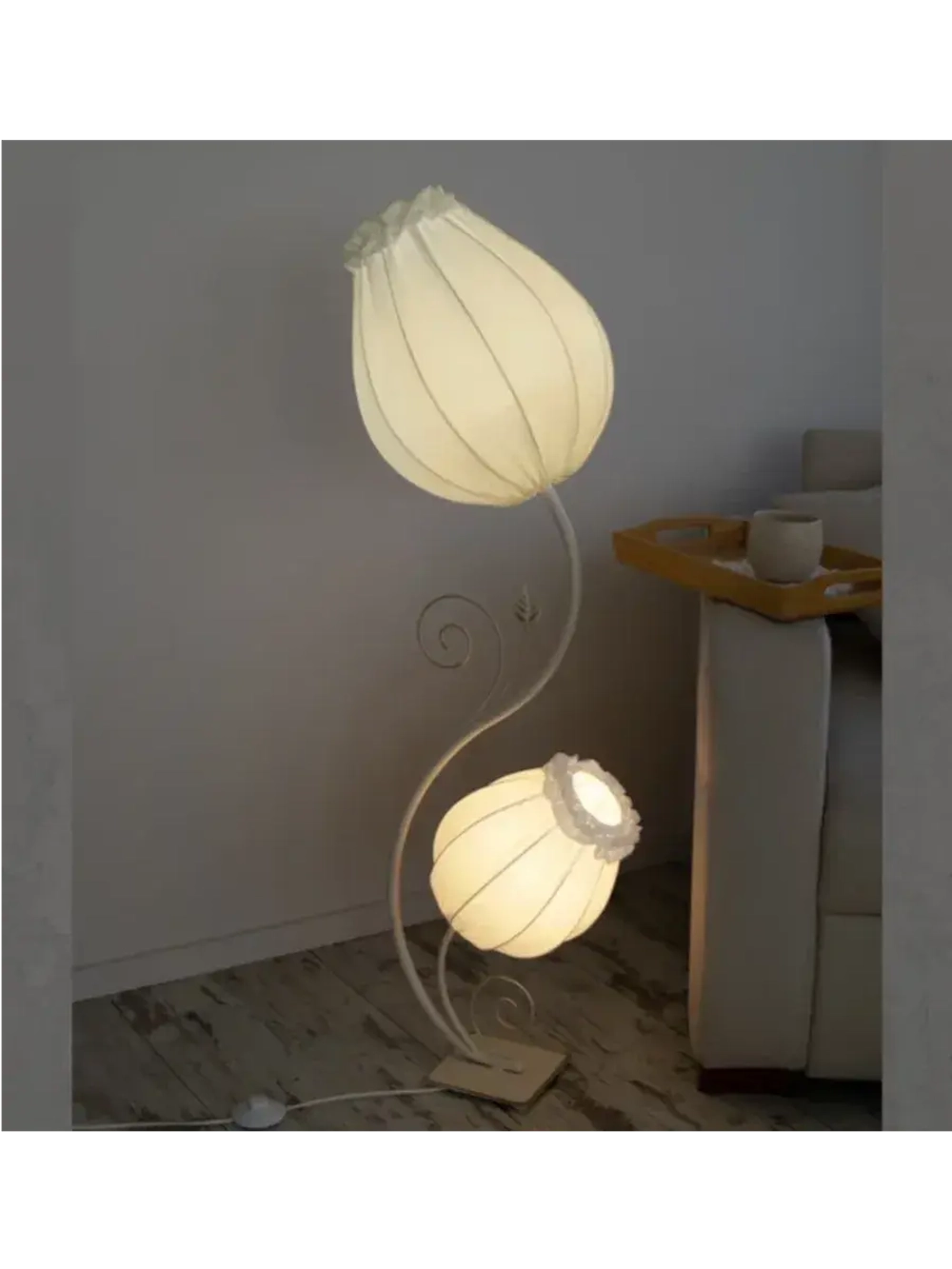 Торшер напольный с абажуром в гостиную современный