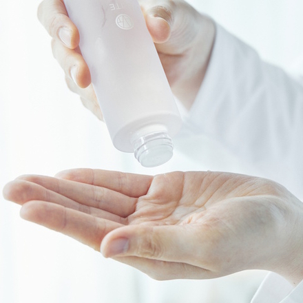 Восстанавливающий баланс микрофлоры кожи лосьон LIOVERITE Balance Control Lotion