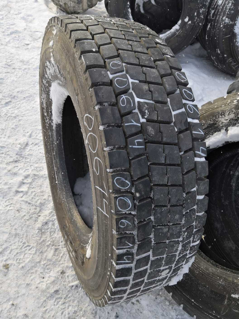 295/80R22.5 Bridgestone M729 шина б/у