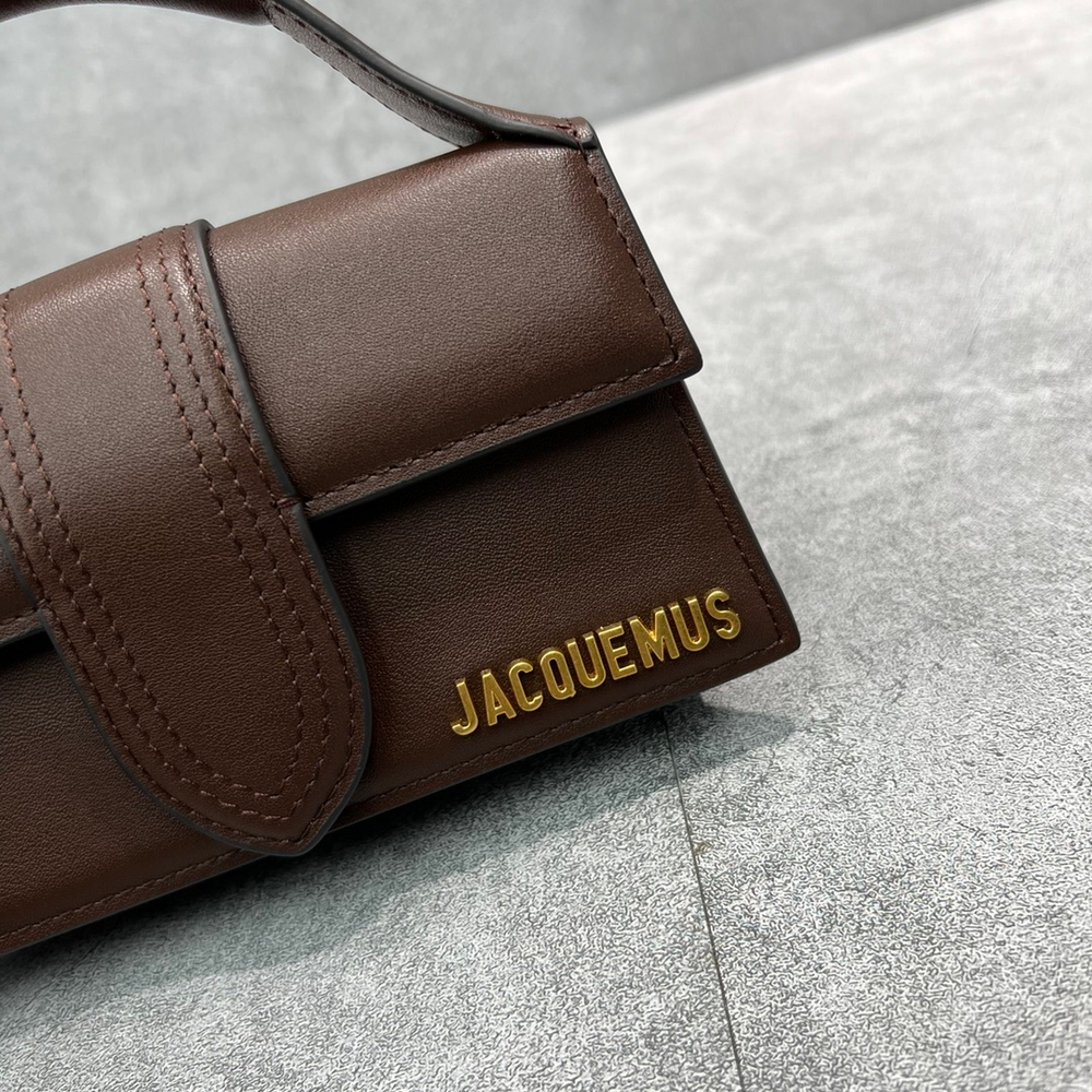 Jacquemus Le Bambino 17 cm