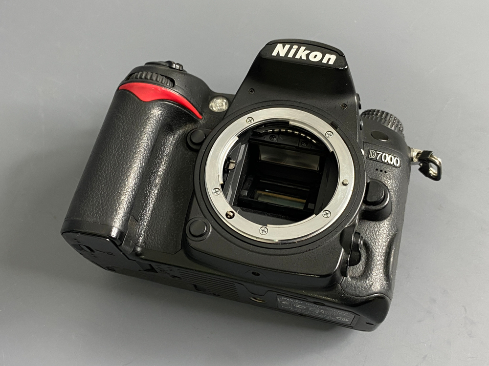 Nikon D7000 70.000 кадров