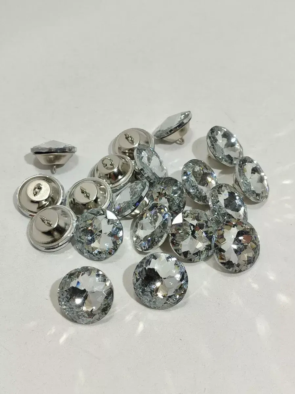 Стразы для мебели, рукоделия, каретной стяжки