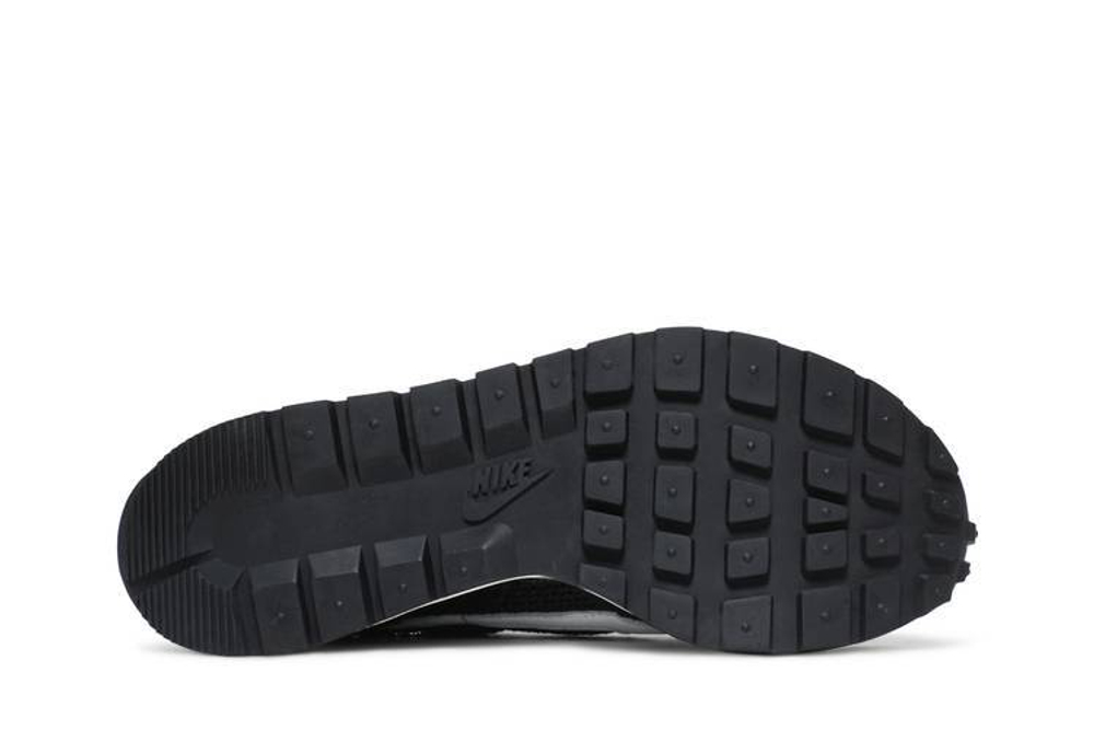 Кроссовки Sacai X Nike Vaporwaffle Black And White