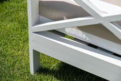 MIA, диванная группа L