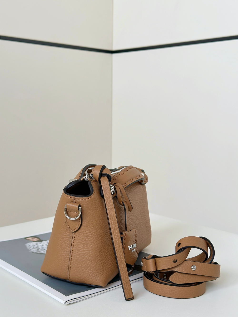 Fendi By The Way Selleria Mini 20 cm