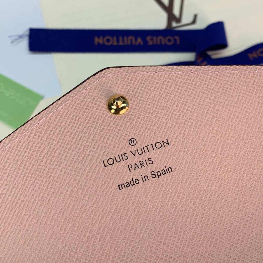 Louis Vuitton Sarah Wallet