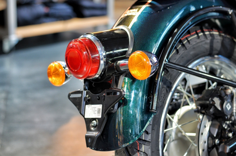 Royal Enfield Classic 350 Halcyon Green