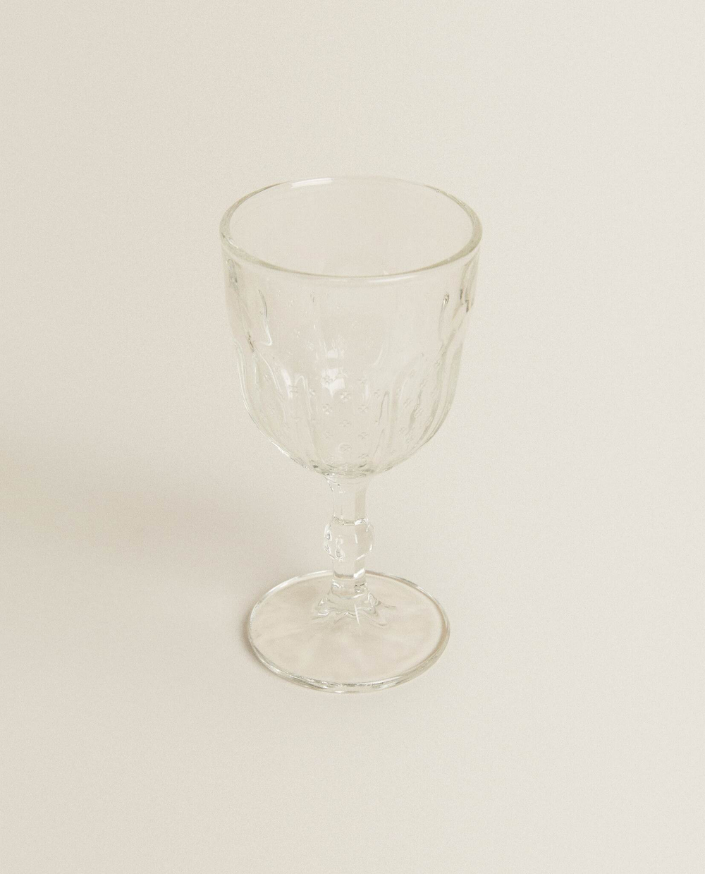 ZARA HOME БОКАЛ ДЛЯ ВИНА С РЕЛЬЕФНЫМ ДИЗАЙНОМ