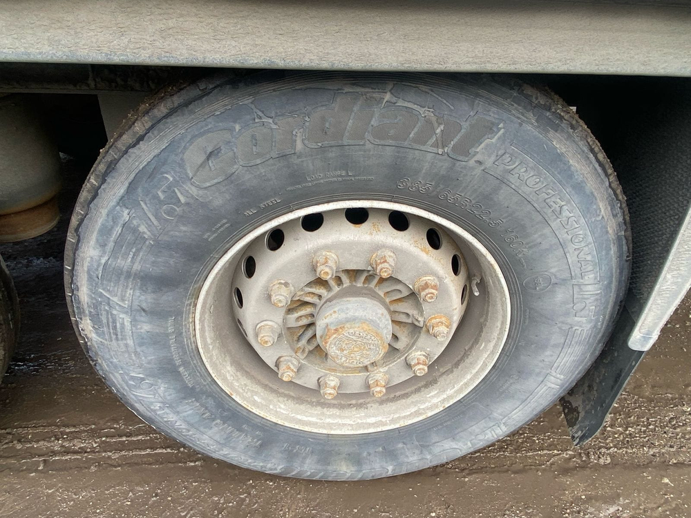 BONUM 9142* Полуприцеп шторный 914296-04 (длина 13,62 м.)