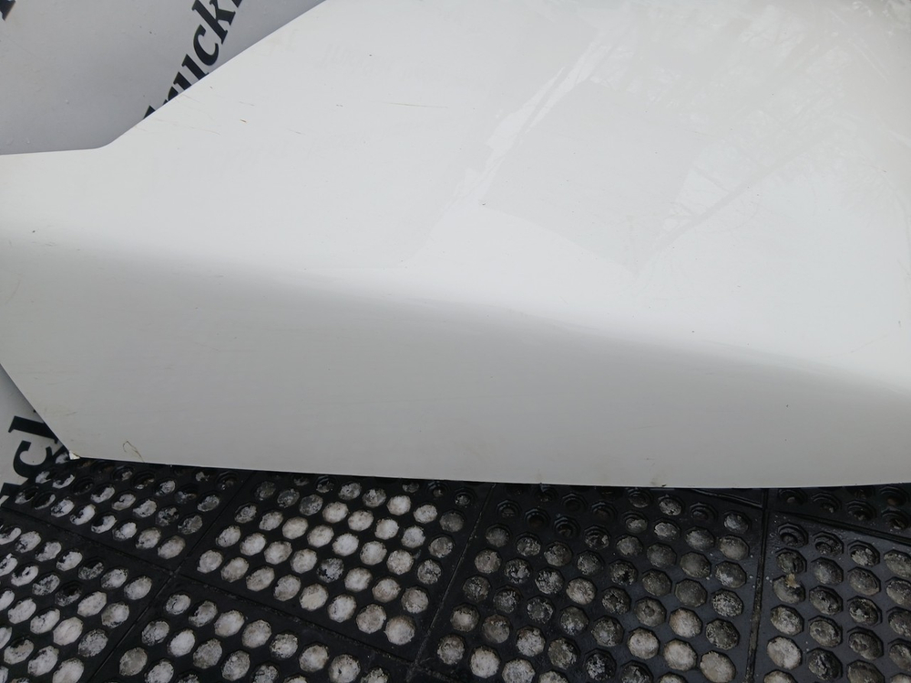 Спойлер кабины верхний 2018г.