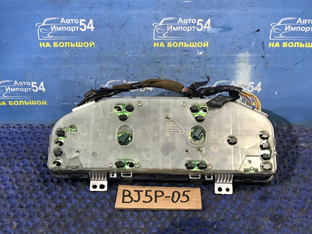 Щиток приборов MAZDA FAMILIA 2000
