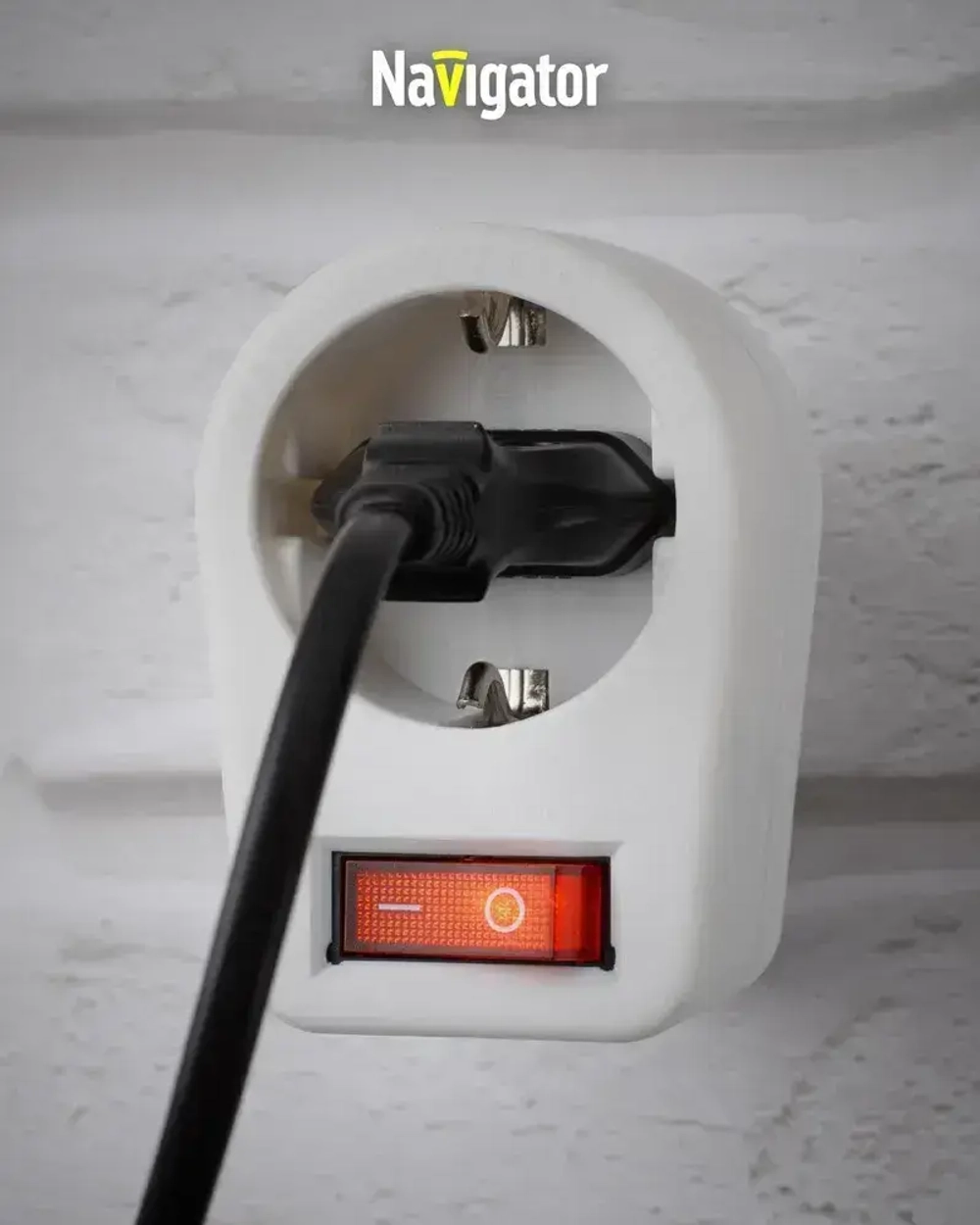 Переходник для розетки Navigator 94 669 NAD-1E-СS-WH, на 1 розетку, с выключателем