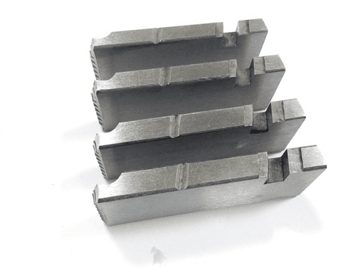 Плашки резьбонарезные M18-22