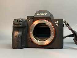 Sony A7 III 3 5.500 кадров
