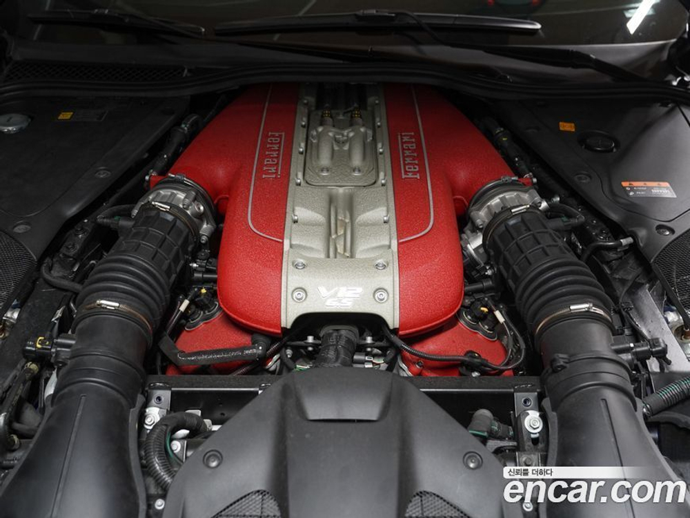 Ferrari 812 Superfast 6.5 V12 (09.2019)
