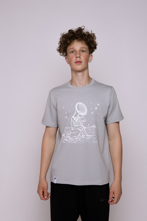 Футболка серо-голубая классическая с принтом "Pulse of Rain"