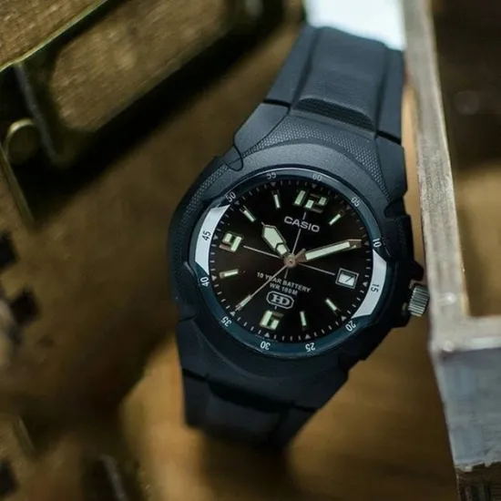 Наручные часы Casio MW-600F-1AVDF