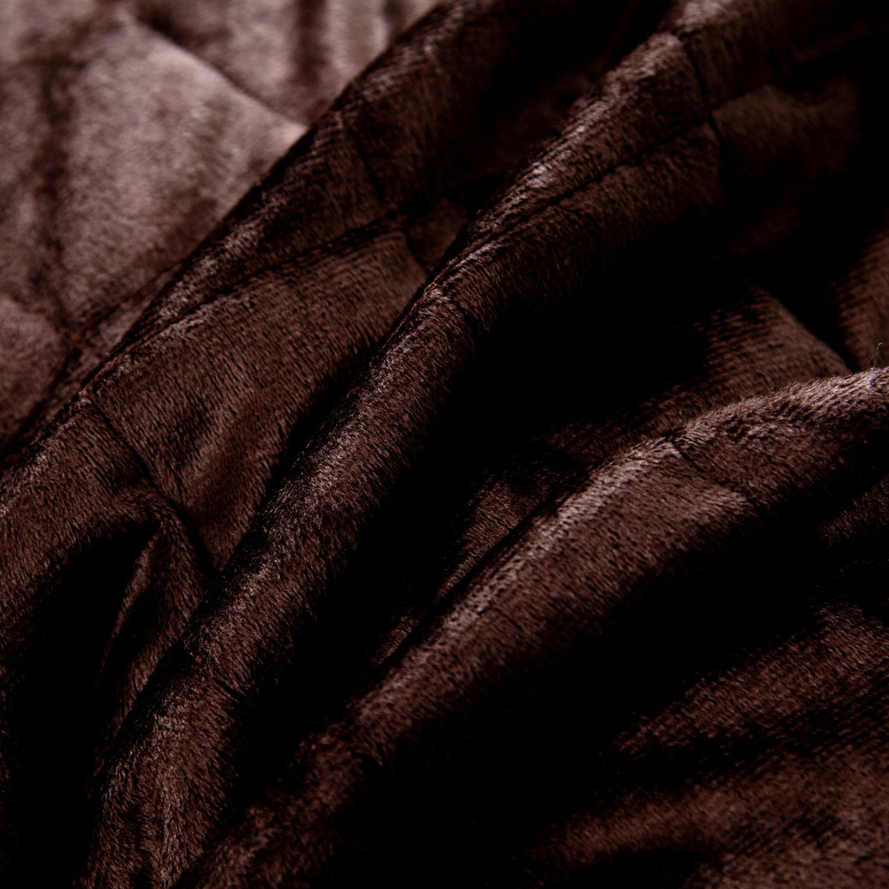 Велюровое покрывало в клетку и две наволочки OVL003